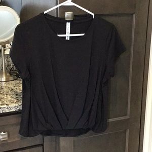 Lululemon Pleats and thank you SS top. Cropped